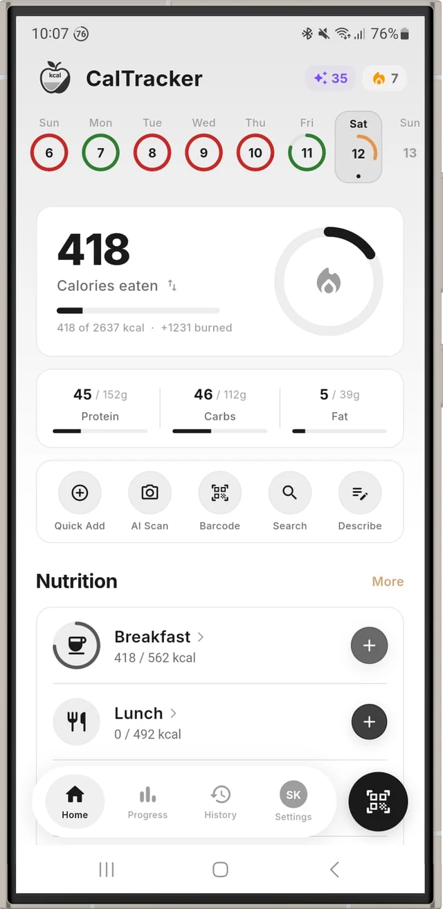 CalTracker AI calorie counter home screen showing daily calories and macros